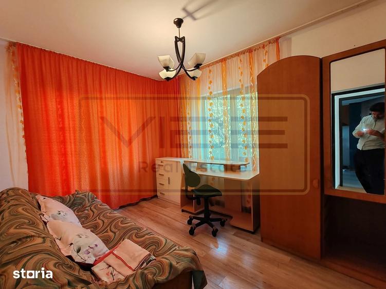 Casă cu 5 camere cu Teren 400 Mp în Cug