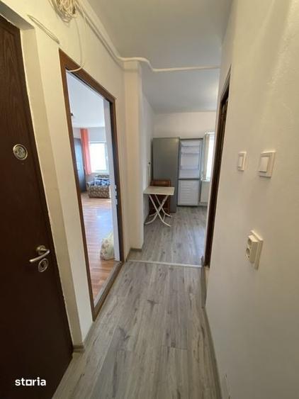 Garsonieră decomandată în Central