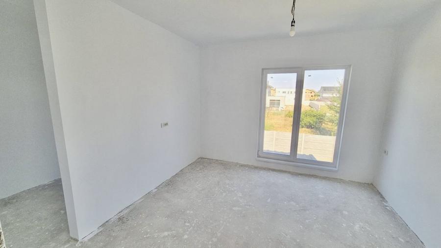 Duplex cu 4 camere cu Teren 290 Mp în Giroc
