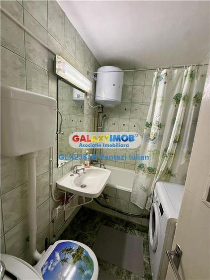 Apartament cu 3 camere decomandat, mobilat în Berceni