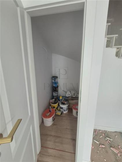 Duplex cu 4 camere cu Canalizare în Moșnița Nouă