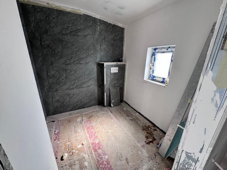 Casă individuală cu 4 camere cu Canalizare în Metalurgiei