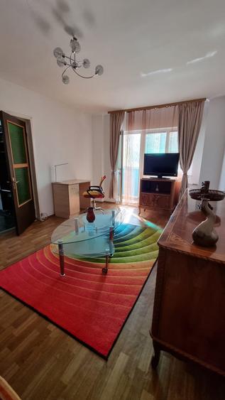 Apartament cu 2 camere decomandat în Iancului
