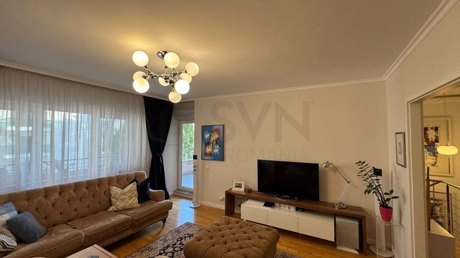 Apartament cu 3 camere decomandat în Lacul Tei