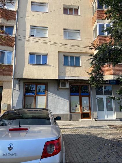 Spațiu comercial, de 60 mp, în Central