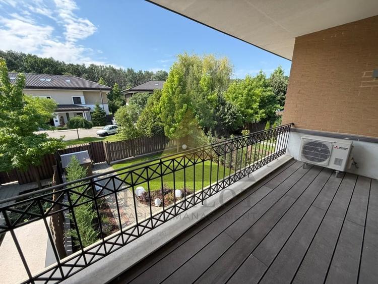 Casă cu 5 camere cu Canalizare în Pipera