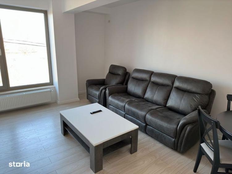 Proprietar, vand apartament cu 3 camere langa metrou Laminorului - 1