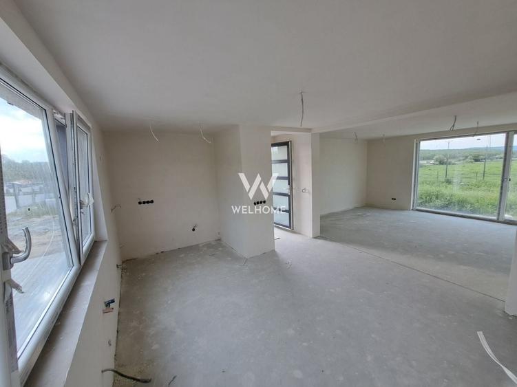 Duplex cu 4 camere cu Canalizare în Sud-Vest