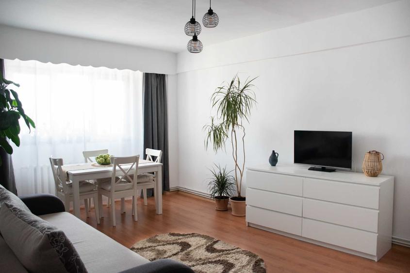 Apartament cu 3 camere decomandat în Mărăști