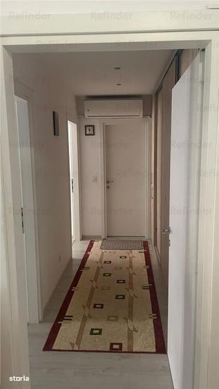 Apartament cu 3 camere semidecomandat în Theodor Pallady