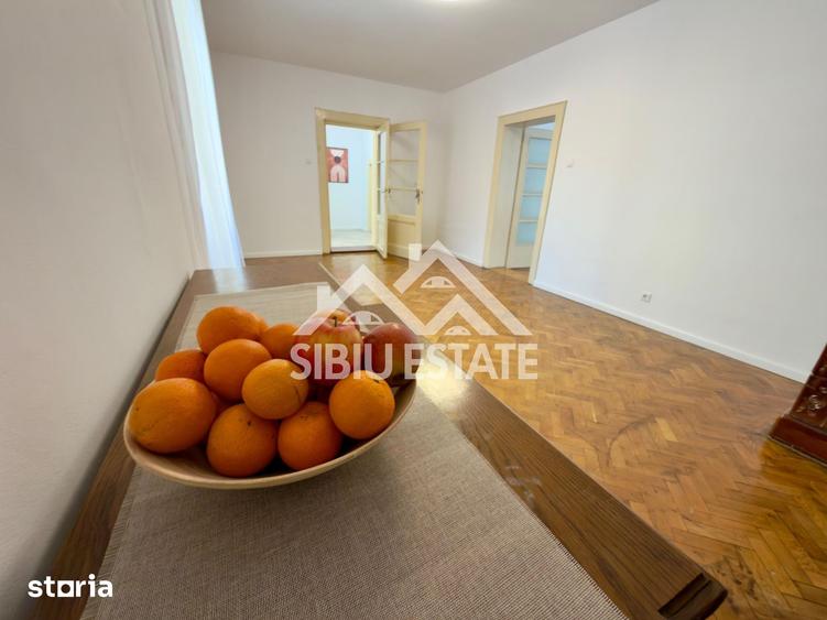 Casă cu Teren 550 Mp în Central