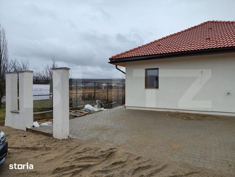 Casă cu 4 camere cu Teren 750 Mp în Jucu