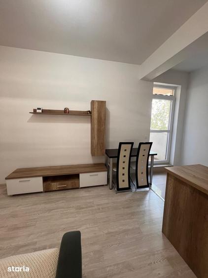 Apartament cu 2 camere semidecomandat în Militari