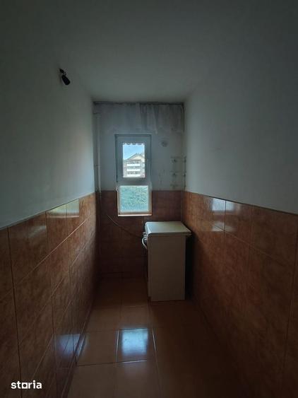 Apartament cu 3 camere în Micro 9