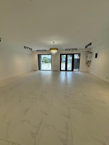 Spațiu comercial, de 120 mp, în Pipera