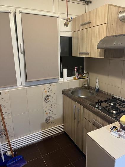 Apartament cu 3 camere decomandat în Gorjului