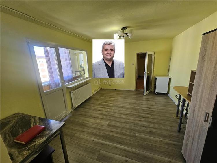 Apartament cu 2 camere semidecomandat, mobilat în Micro III
