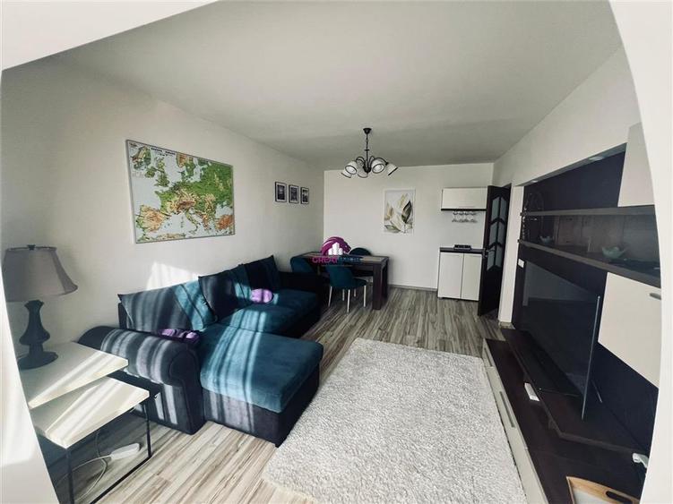Apartament cu 2 camere decomandat, mobilat în Republicii