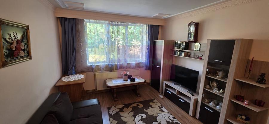 Apartament cu 2 camere semidecomandat în Exterior Nord