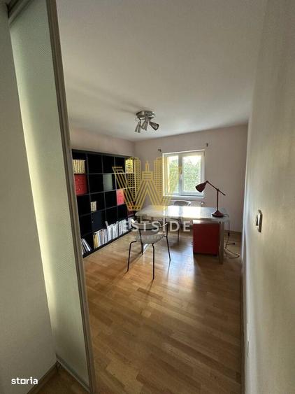 Apartament cu 3 camere decomandat în Giroc