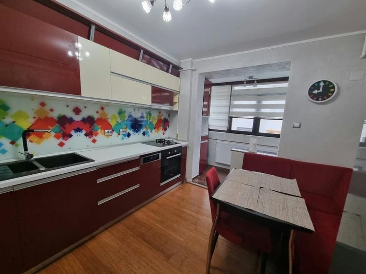 Apartament cu 3 camere decomandat, mobilat în 1 Decembrie 1918