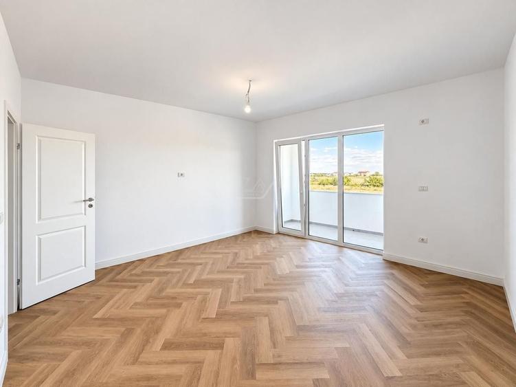 Apartament cu 2 camere decomandat în Girocului