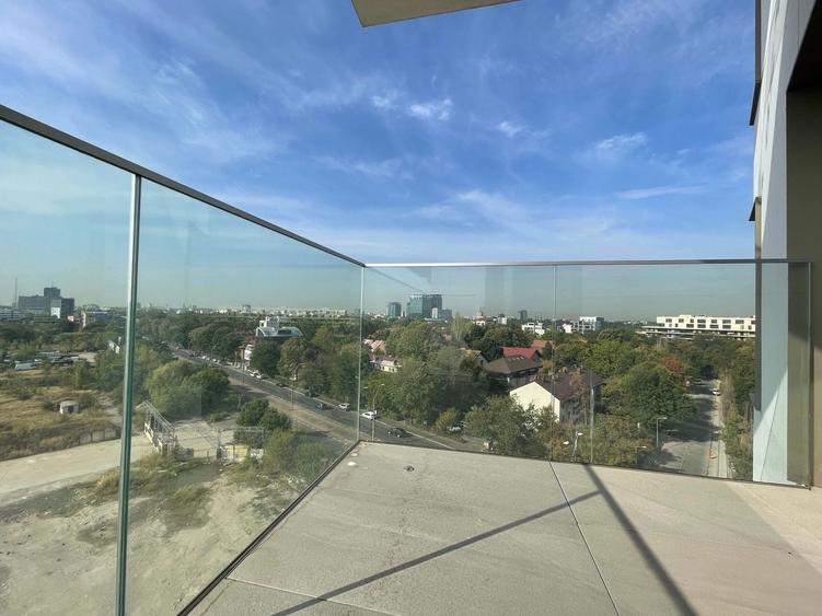 Apartament cu 3 camere în Barbu Văcărescu