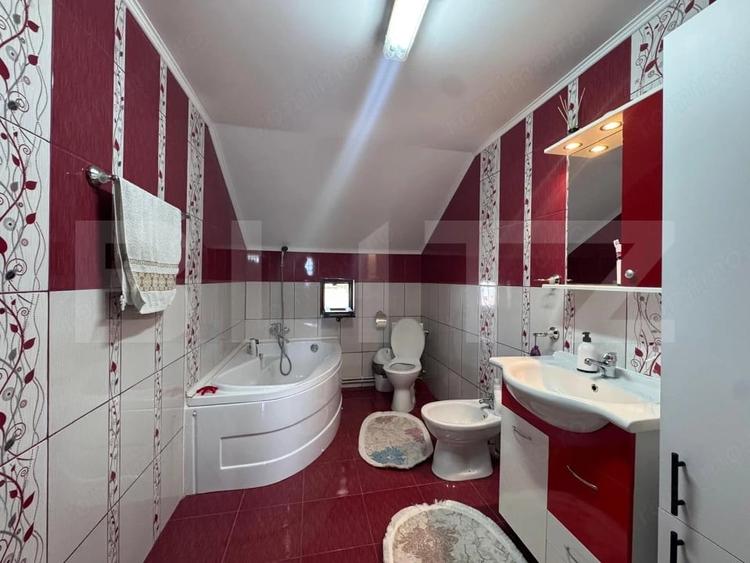 Casă cu Teren 678 Mp în Valea