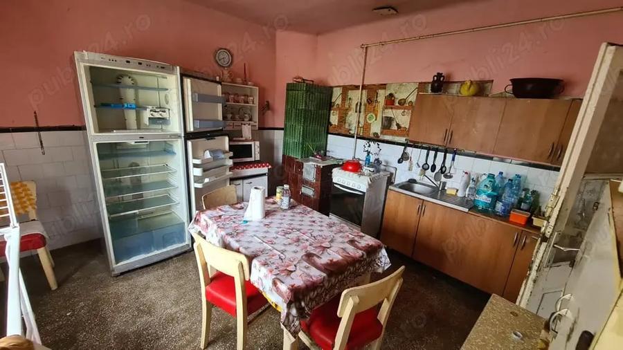 Casă cu 2 camere cu Teren 884 Mp în Pârneava