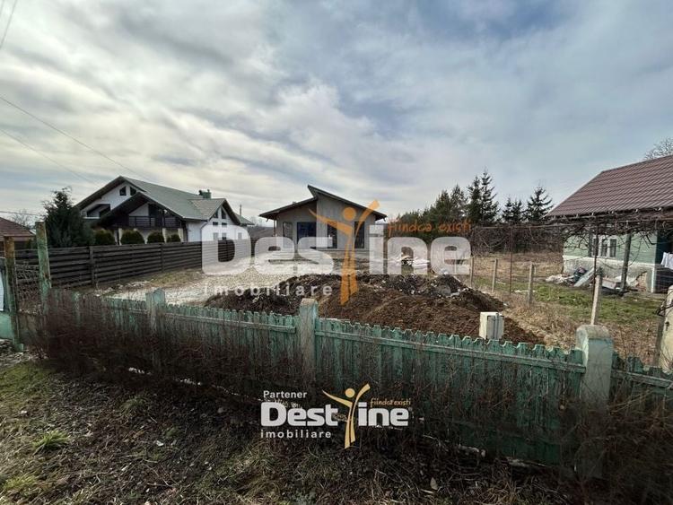 Casă individuală cu 4 camere cu Canalizare în Girov