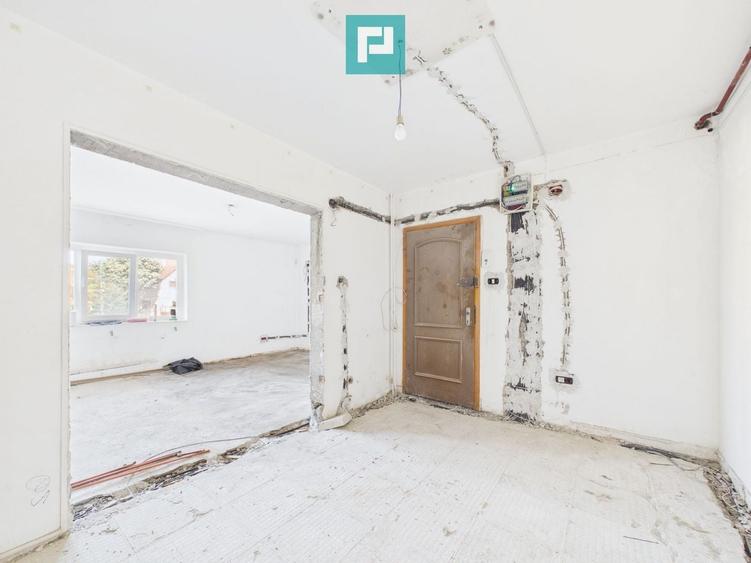 Apartament cu 3 camere decomandat în Aurel Vlaicu