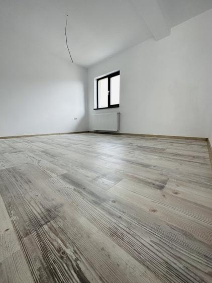 Casă individuală cu 4 camere cu Teren 331 Mp în Berceni