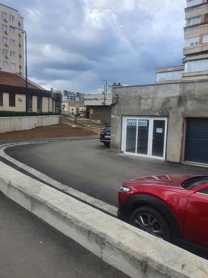 Spațiu comercial, de 24 mp, în Sânmartin