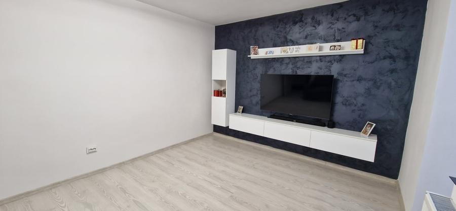 Apartament cu 2 camere decomandat, mobilat în Exterior Est