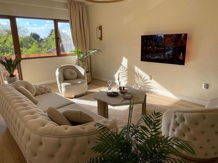 Apartament cu 3 camere decomandat în Semicentral