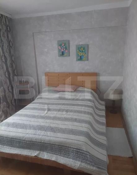 Apartament cu 4 camere semidecomandat, mobilat în Păcurari