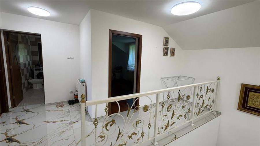 Casa de vanzare in Galata - 9