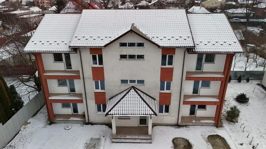 Spațiu comercial, de 500 mp, în Valea Moșneagului