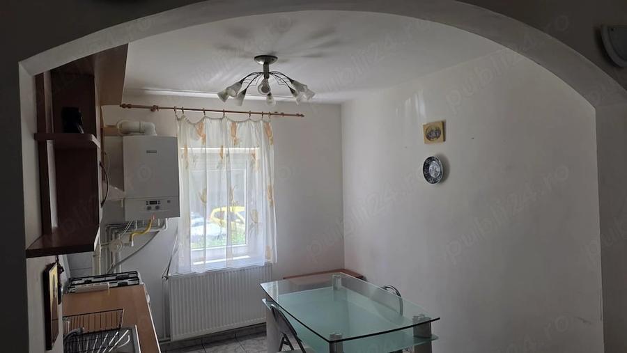 Inchiriez apartement 2 camere; decomandat, Bra?ov, zona centrala, str ?ebea - 2