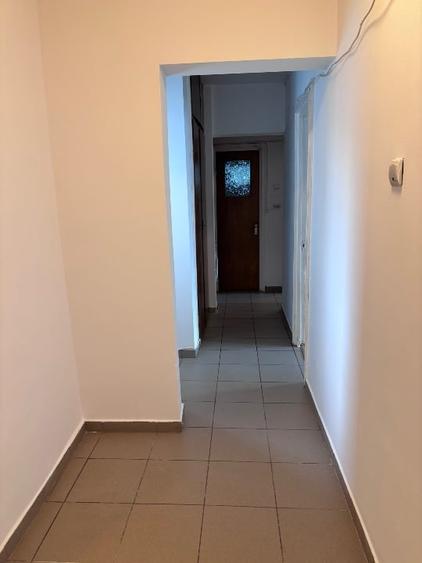 Apartament cu 3 camere decomandat în Pantelimon