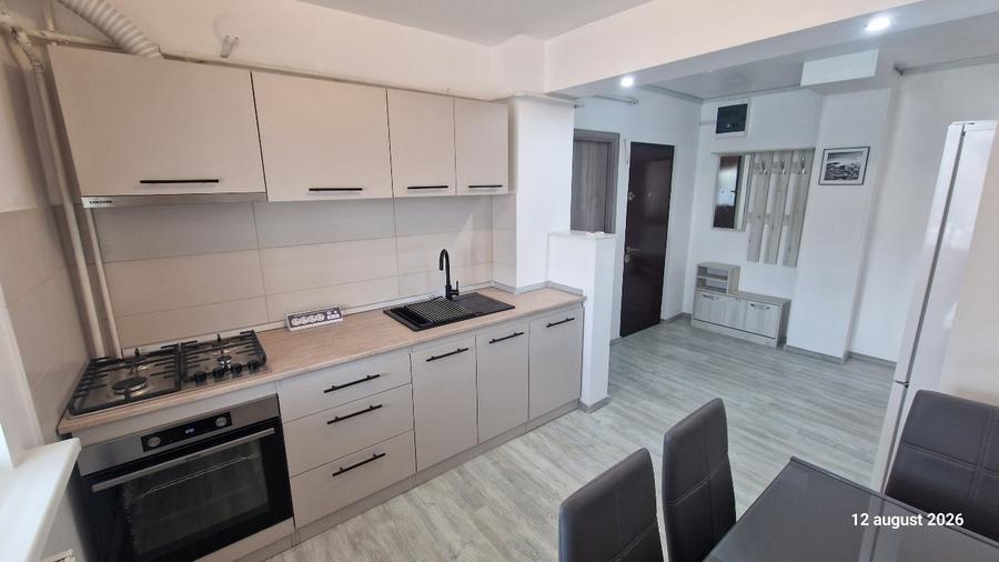 Apartament cu 2 camere decomandat în Rovine