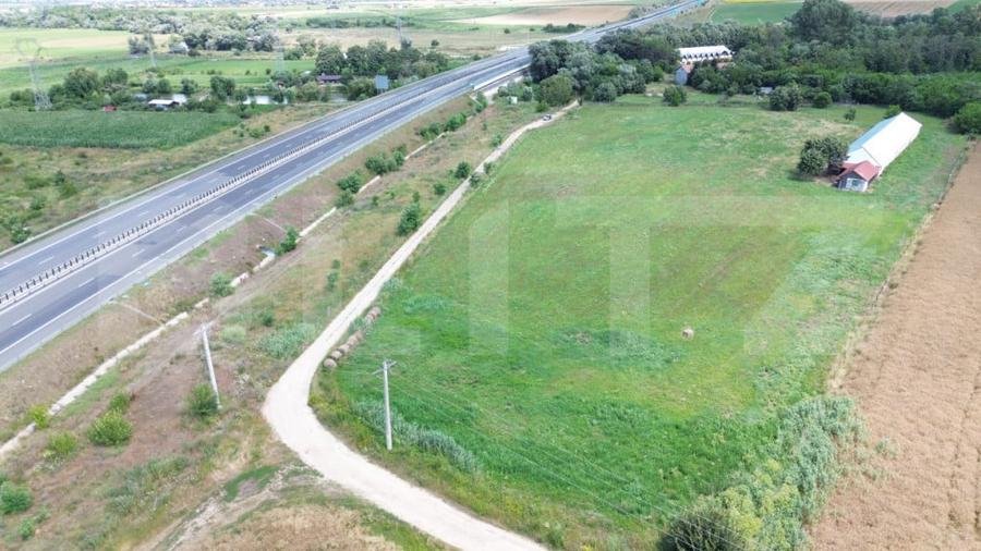 Teren cu vizibilitate din autostrada ?i utilita?i, 17.47 - 7