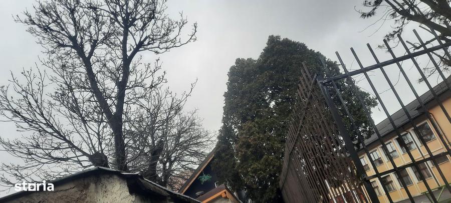 Casă cu 2 camere cu Canalizare în Central