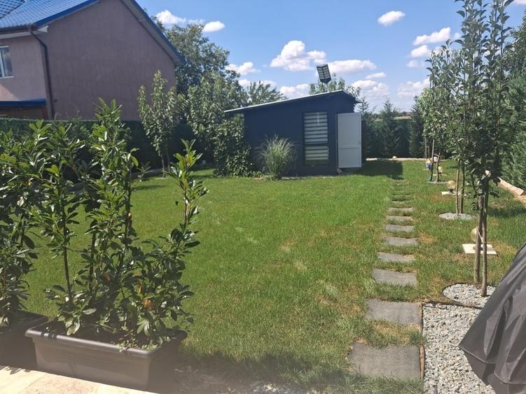 Casă cu 4 camere în Exterior Vest