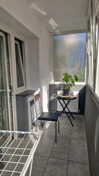 Apartament cu 2 camere semidecomandat în Cetate