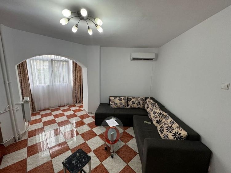 Apartament cu 2 camere semidecomandat în Central