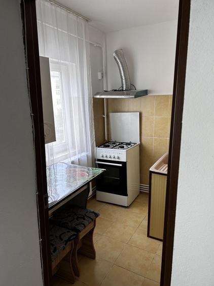 Garsonieră semidecomandată în Central