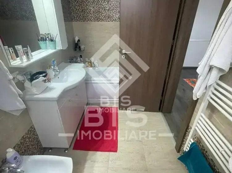 Apartament cu 4 camere decomandat în Exterior Est