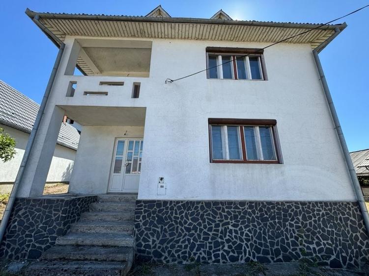 Casă cu 4 camere în Remeți