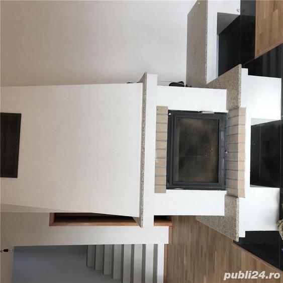 Casă cu 9 camere cu Teren 900 Mp în Cornu